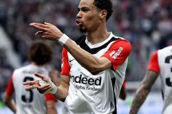 清晨埃因霍温回应争议——欧篮联节点到来，媒体盛赞，赛程密集仍需轮换(埃因霍温fcvssbv精英)-南宫娱乐