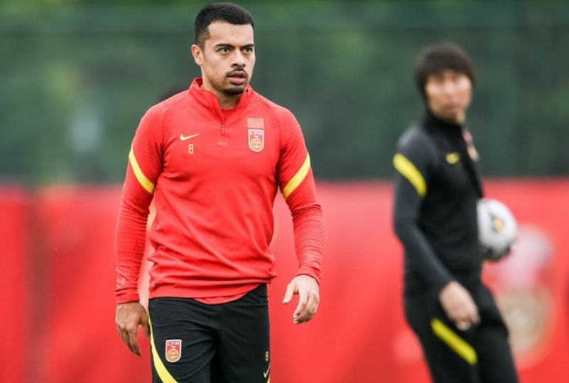 包含清晨国际米兰备战法国杯；防线松动细节曝光；压力陡增；心理建设被强调的词条